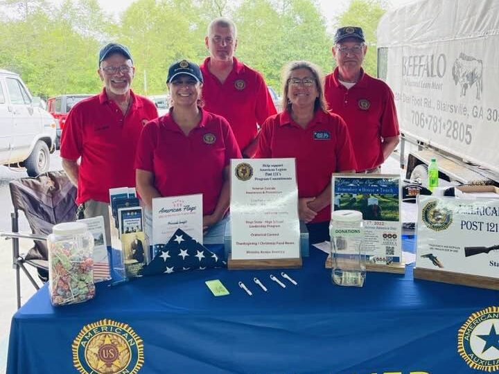 DAE Compound community members supporting veterans at local outreach event